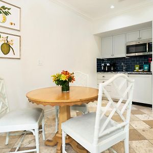 Pool Side Cottage 1 Bedroom Suite